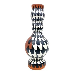 Hahnentritt-Muster Vase III, Keramik von Julia Kurtu